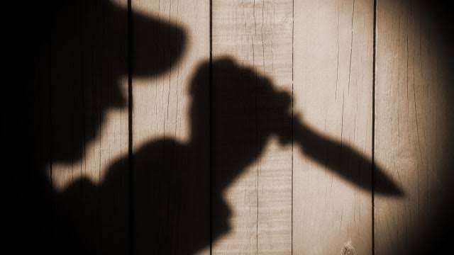 Tersinggung Lalu Gelap Mata,  Imam Mesjid Dibacok saat Sholat